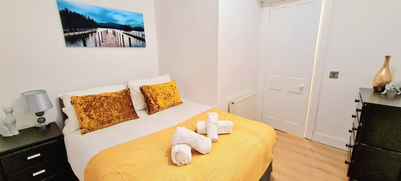 Stunning Modern 3 Bedroom Apartment Edimburgo Exterior foto