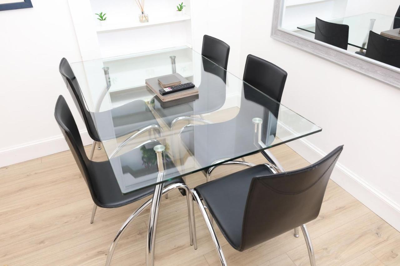 Stunning Modern 3 Bedroom Apartment Edimburgo Exterior foto
